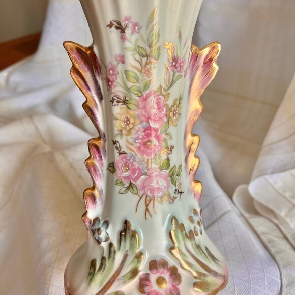 2 of 2 Vintage Zupun Porcelain Winged Vase Home Decor 2of 2, Made in the USA - Picture 7 of 11